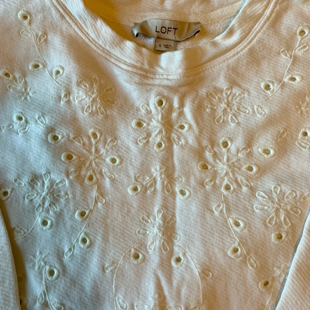 LOFT cream white eyelet sweatshirt comfy winter long sleeve sweater embroidery - Picture 6 of 6